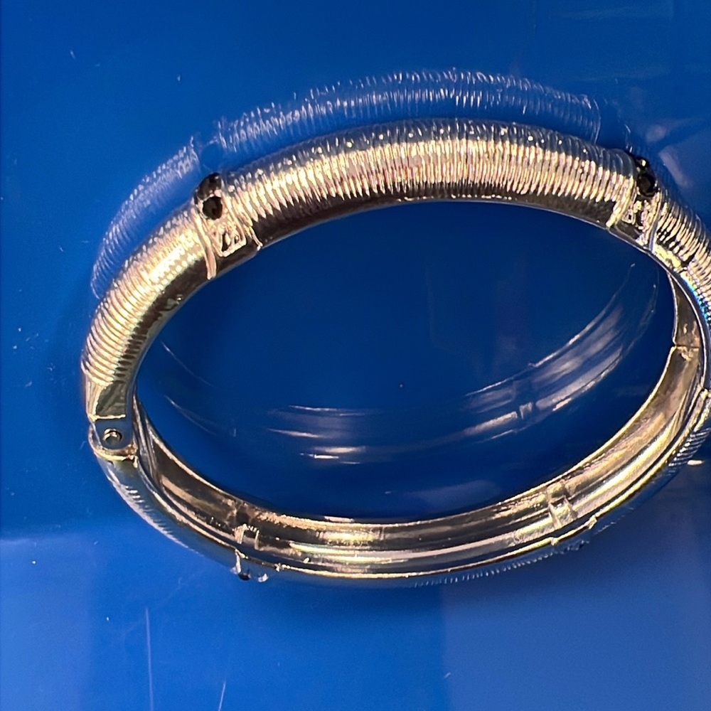 Bracelet - Picture 2 of 2